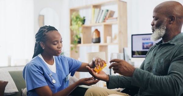 5 Signs Your Parent Can no Longer Live Alone Safely